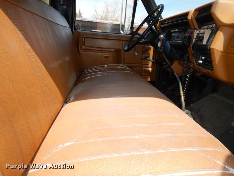 image for item DI6537 1980 Ford F700  pumper fire truck