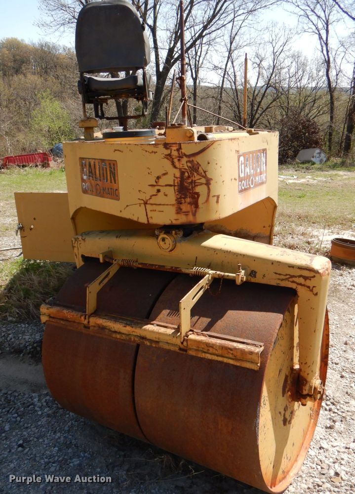 image for item DJ0405 Galion Roll O Matic  double drum roller