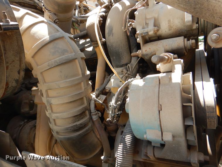 image for item DJ0407 1992 Ford L9000  semi truck