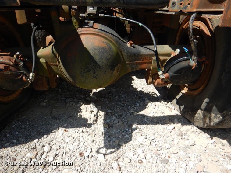 image for item DJ0407 1992 Ford L9000  semi truck