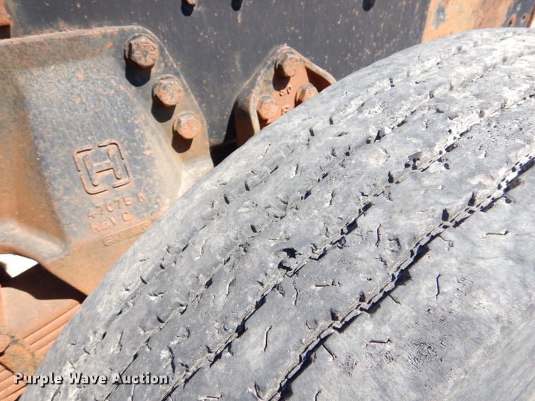 image for item DJ0407 1992 Ford L9000  semi truck