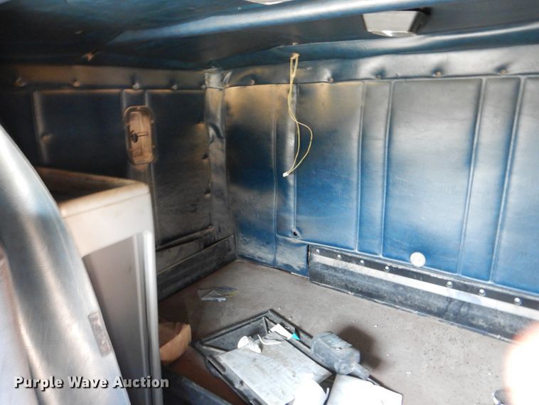 image for item DJ0409 1998 Freightliner FLD  semi truck