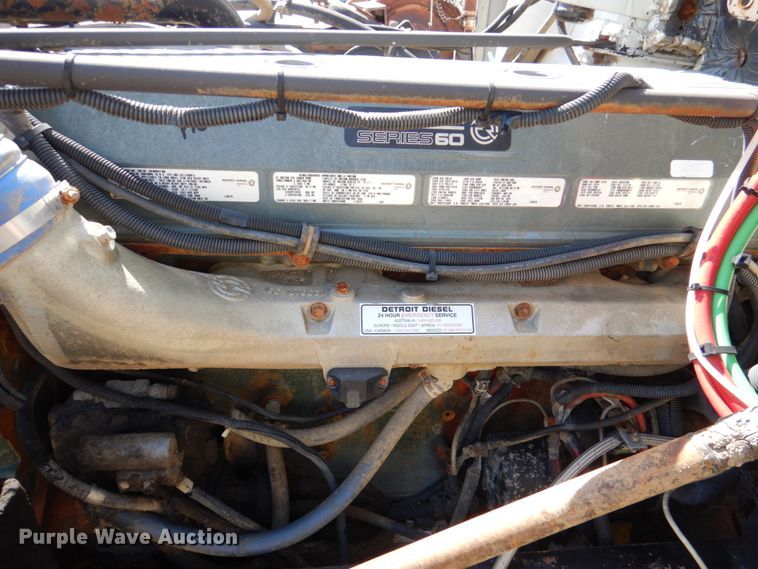 image for item DJ0409 1998 Freightliner FLD  semi truck