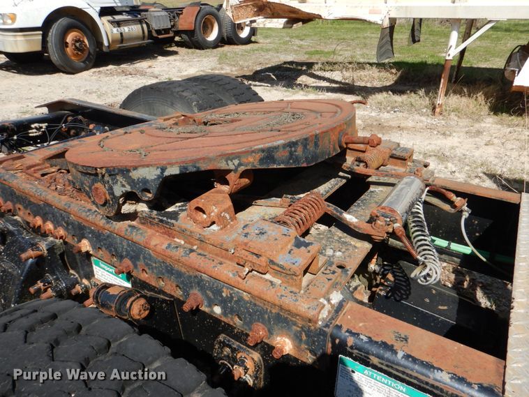 image for item DJ0409 1998 Freightliner FLD  semi truck