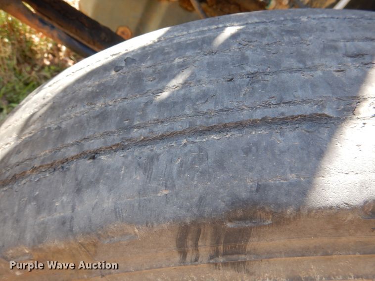 image for item DJ0409 1998 Freightliner FLD  semi truck