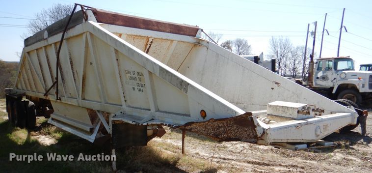 image for item DJ0410 1997 Ranch Manufacturing Co  bottom dump trailer