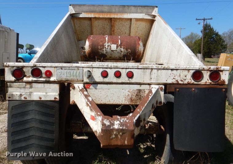 image for item DJ0410 1997 Ranch Manufacturing Co  bottom dump trailer