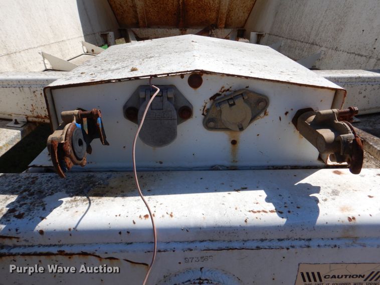 image for item DJ0410 1997 Ranch Manufacturing Co  bottom dump trailer