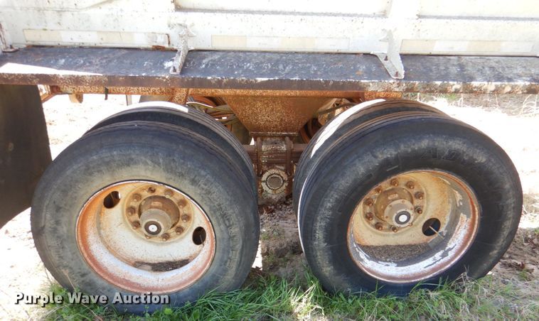 image for item DJ0410 1997 Ranch Manufacturing Co  bottom dump trailer