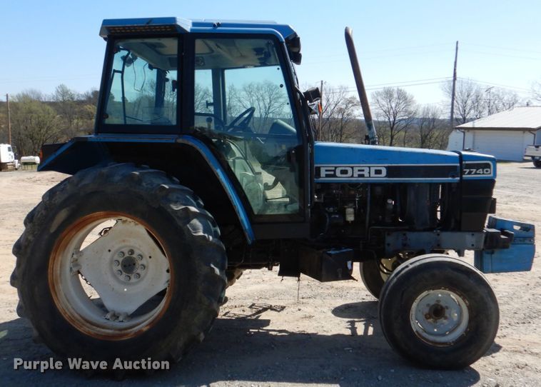 image for item DJ0411 Ford 7740  tractor