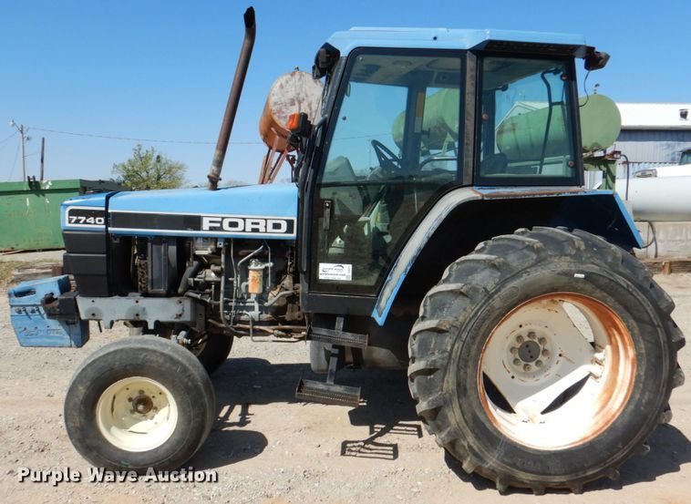 image for item DJ0411 Ford 7740  tractor