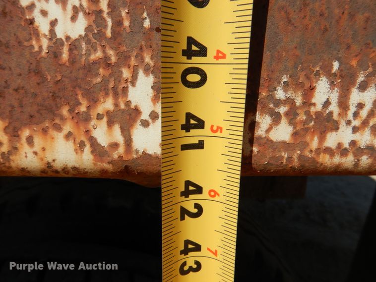 image for item DJ0414 2000 International 4900  dump truck