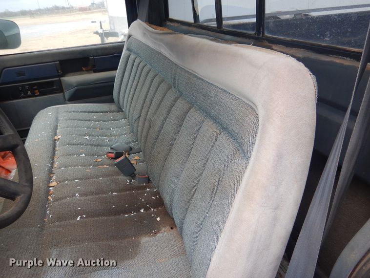 image for item DJ4789 1988 Chevrolet 1500  pickup truck