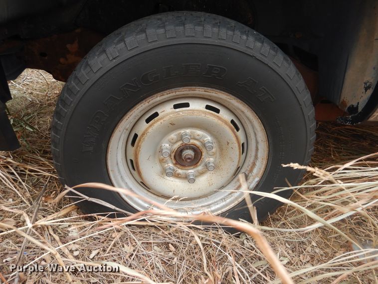 image for item DJ4789 1988 Chevrolet 1500  pickup truck