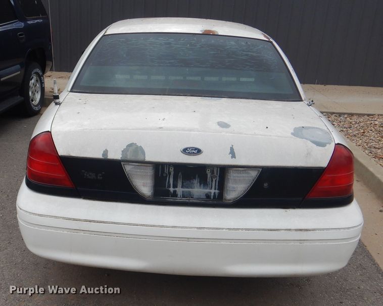image for item DJ4792 2003 Ford Crown Victoria Police Interceptor