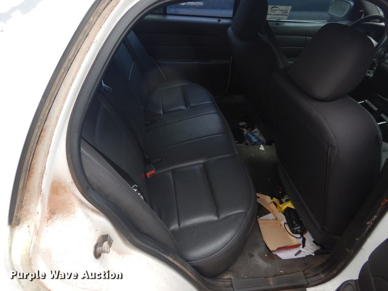 image for item DJ4792 2003 Ford Crown Victoria Police Interceptor