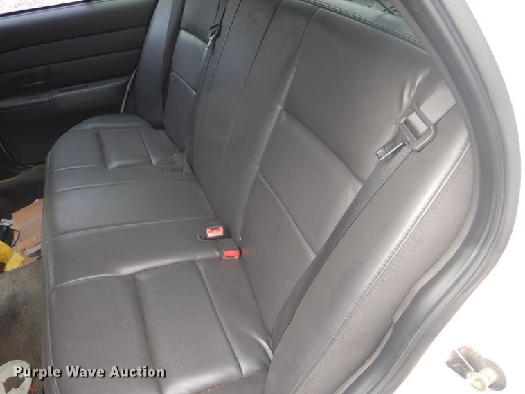 image for item DJ4792 2003 Ford Crown Victoria Police Interceptor