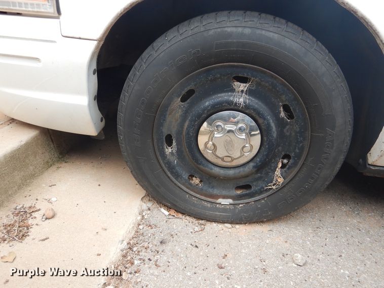 image for item DJ4792 2003 Ford Crown Victoria Police Interceptor