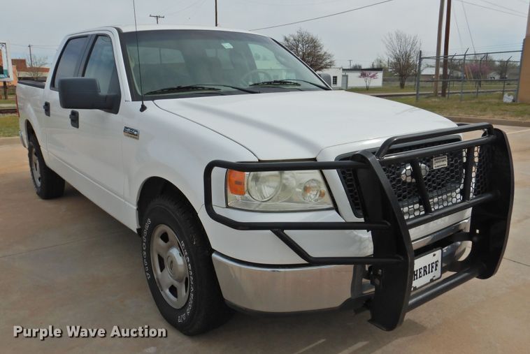 image for item DJ8350 2006 Ford F150  SuperCrew pickup truck