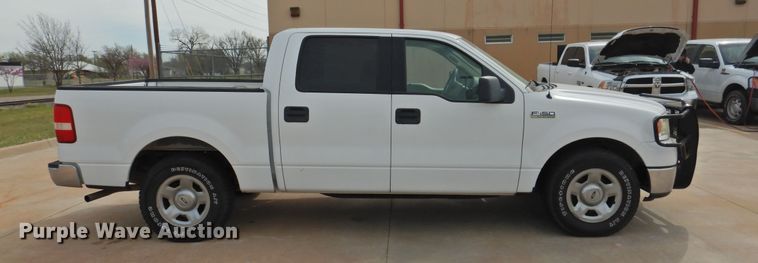 image for item DJ8350 2006 Ford F150  SuperCrew pickup truck