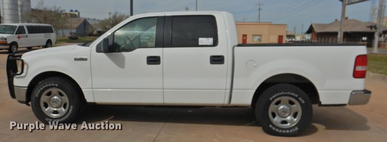 image for item DJ8350 2006 Ford F150  SuperCrew pickup truck