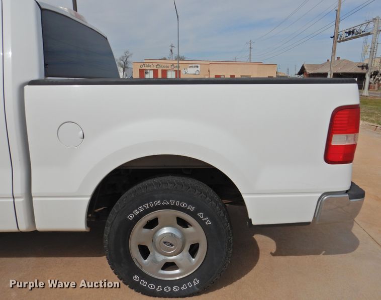 image for item DJ8350 2006 Ford F150  SuperCrew pickup truck