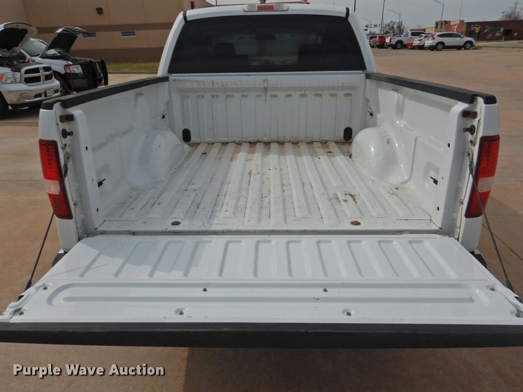 image for item DJ8350 2006 Ford F150  SuperCrew pickup truck