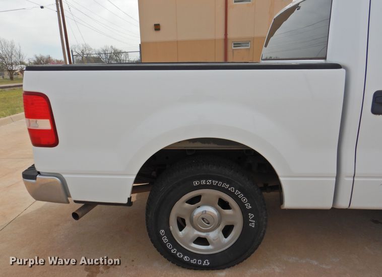 image for item DJ8350 2006 Ford F150  SuperCrew pickup truck