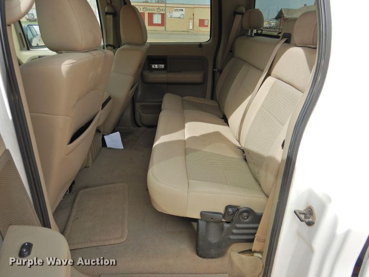 image for item DJ8350 2006 Ford F150  SuperCrew pickup truck