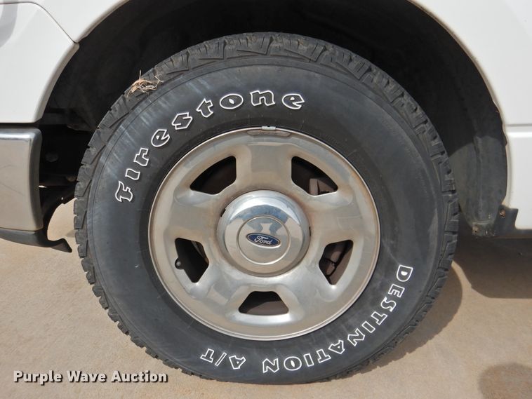 image for item DJ8350 2006 Ford F150  SuperCrew pickup truck