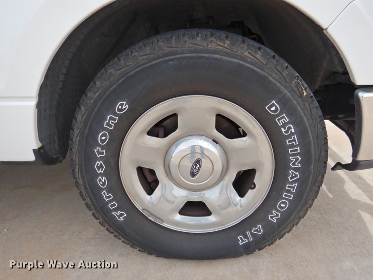 image for item DJ8350 2006 Ford F150  SuperCrew pickup truck