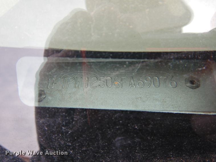 image for item DJ8350 2006 Ford F150  SuperCrew pickup truck