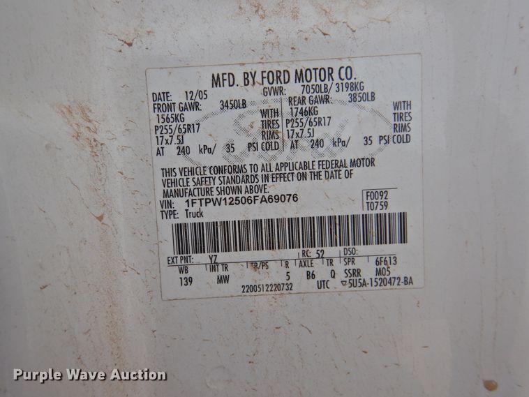 image for item DJ8350 2006 Ford F150  SuperCrew pickup truck