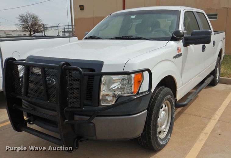 image for item DJ8351 2011 Ford F150  SuperCrew pickup truck