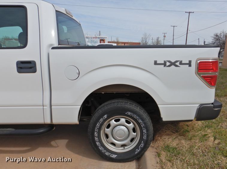 image for item DJ8351 2011 Ford F150  SuperCrew pickup truck