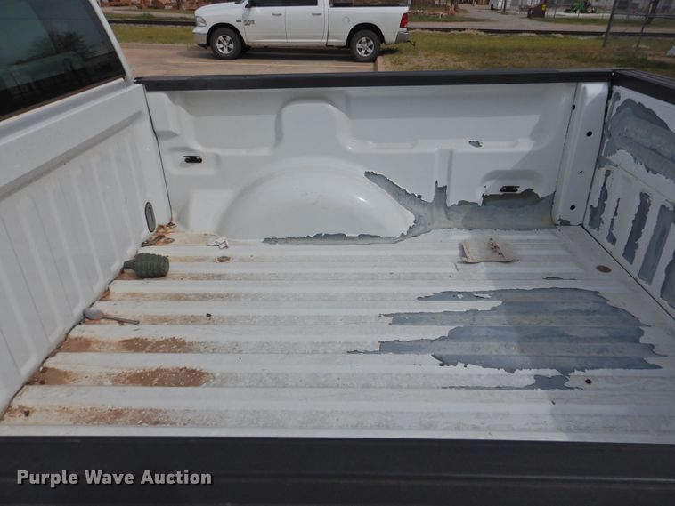 image for item DJ8351 2011 Ford F150  SuperCrew pickup truck