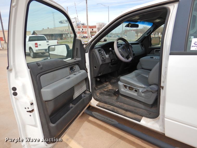 image for item DJ8351 2011 Ford F150  SuperCrew pickup truck