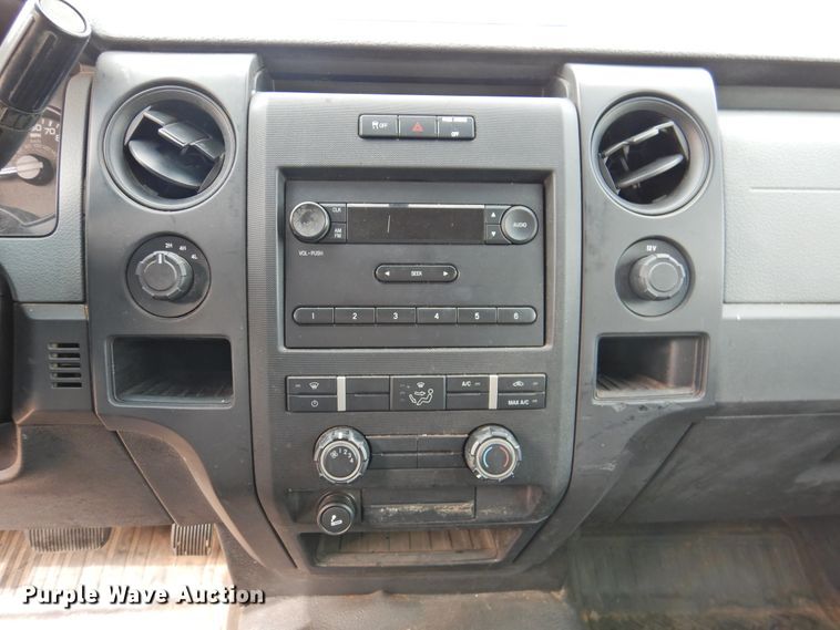 image for item DJ8351 2011 Ford F150  SuperCrew pickup truck