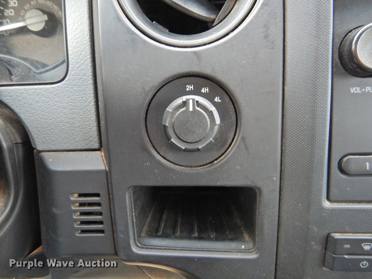 image for item DJ8351 2011 Ford F150  SuperCrew pickup truck