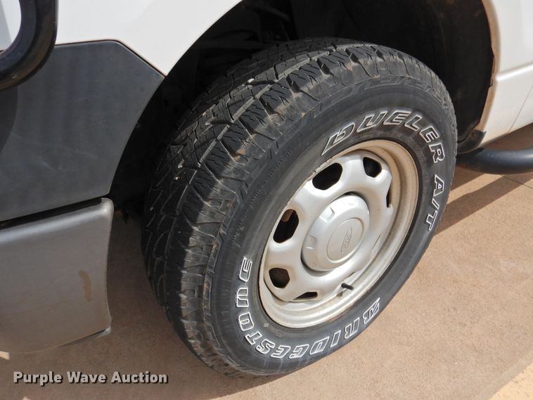 image for item DJ8351 2011 Ford F150  SuperCrew pickup truck