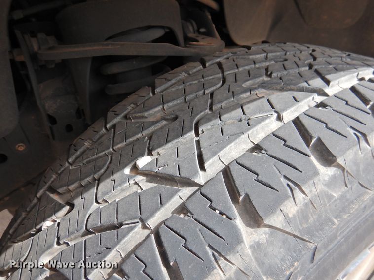 image for item DJ8351 2011 Ford F150  SuperCrew pickup truck