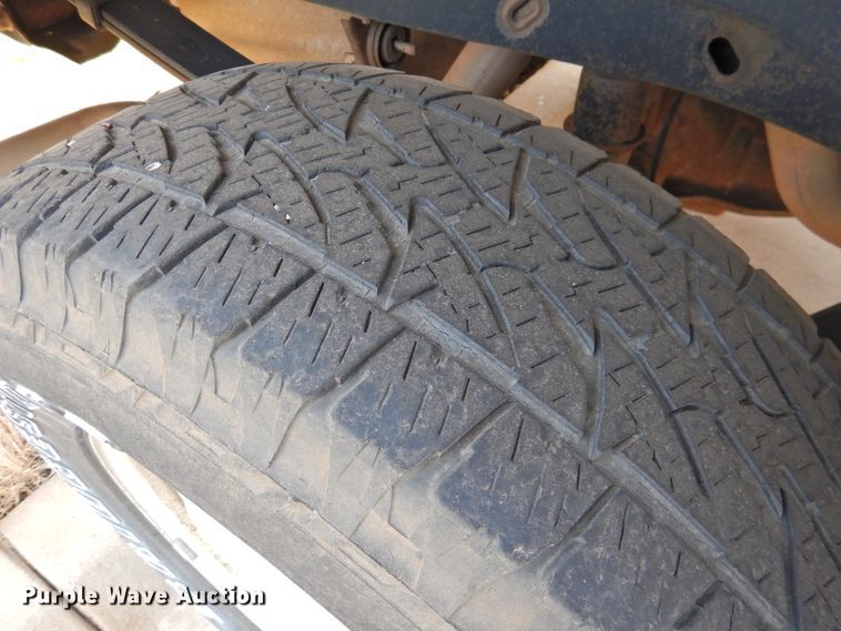 image for item DJ8351 2011 Ford F150  SuperCrew pickup truck