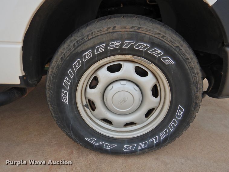 image for item DJ8351 2011 Ford F150  SuperCrew pickup truck