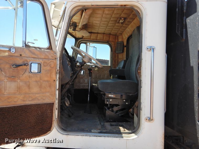 image for item DJ8375 1985 Peterbilt 359  dump truck