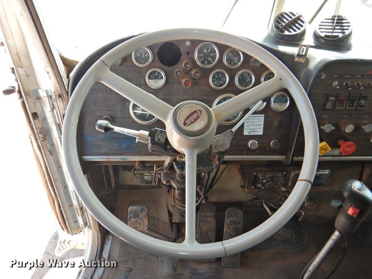 image for item DJ8375 1985 Peterbilt 359  dump truck