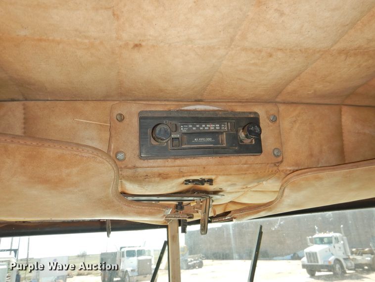 image for item DJ8375 1985 Peterbilt 359  dump truck