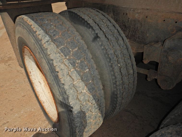 image for item DJ8375 1985 Peterbilt 359  dump truck