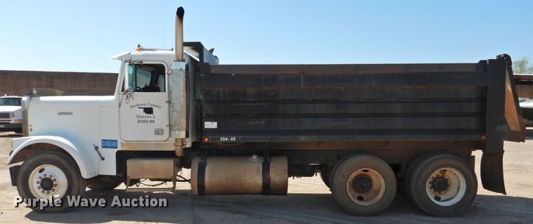 image for item DJ8376 1985 Freightliner FLC  dump truck