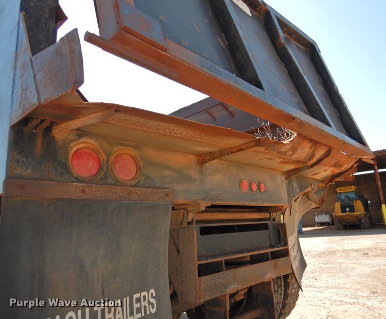 image for item DJ8376 1985 Freightliner FLC  dump truck