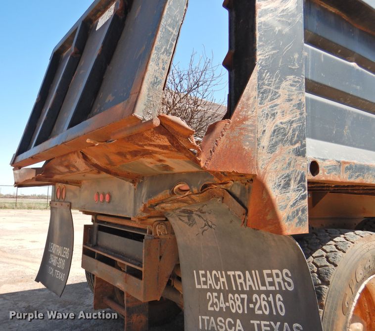 image for item DJ8376 1985 Freightliner FLC  dump truck